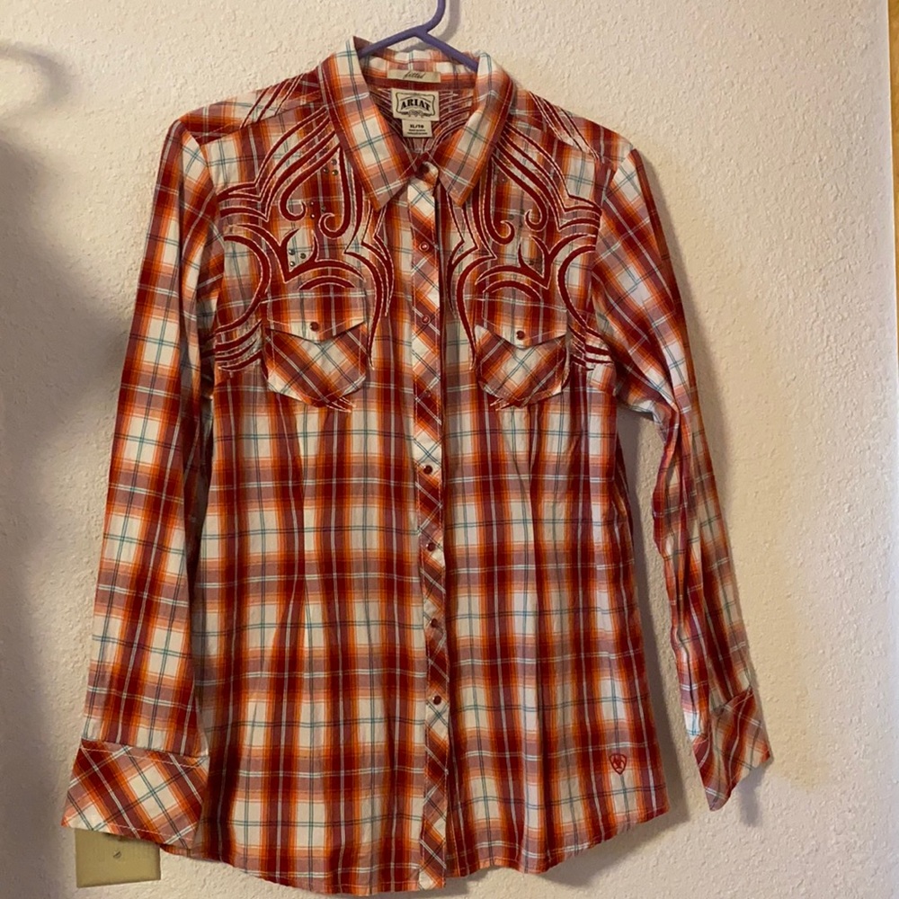 ARIAT: Women’s XL FITTED western shirt